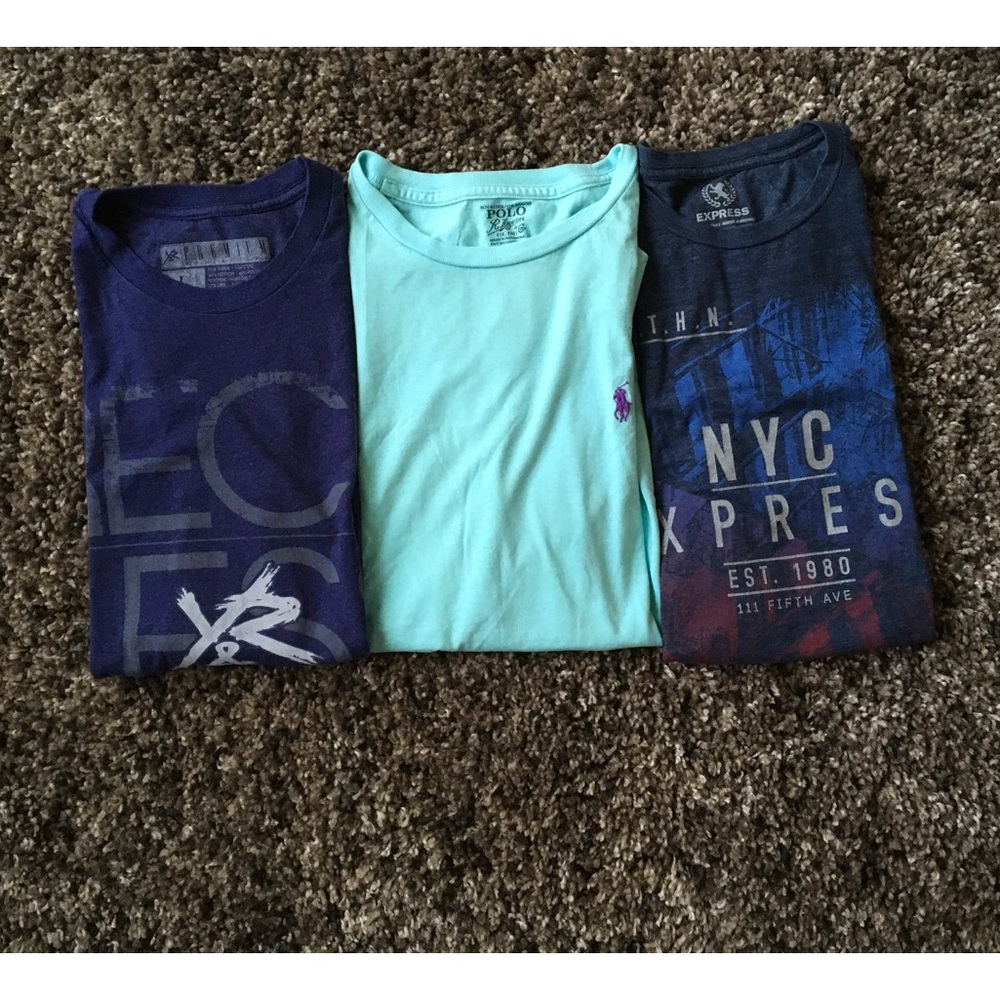 Bundle of 3 used mens T-shirt